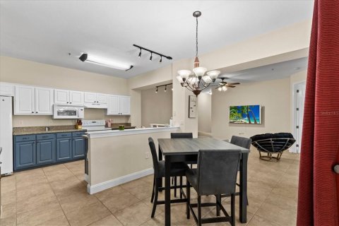 Condominio en alquiler en Tampa, Florida, 2 dormitorios, 130.53 m2 № 1853864 - foto 10
