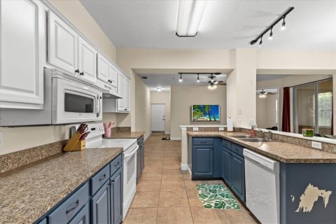 Condominio en alquiler en Tampa, Florida, 2 dormitorios, 130.53 m2 № 1853864 - foto 15
