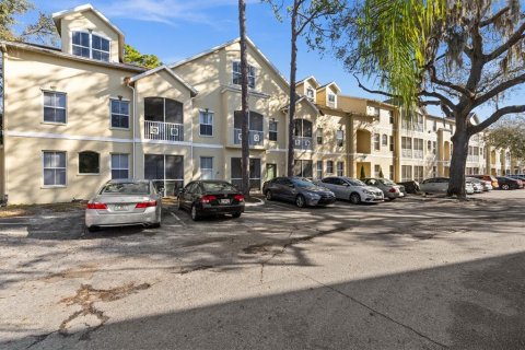 Condominio en alquiler en Tampa, Florida, 2 dormitorios, 130.53 m2 № 1853864 - foto 1