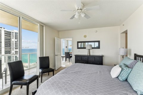 Condo in Sunny Isles Beach, Florida, 2 bedrooms  № 1868415 - photo 8