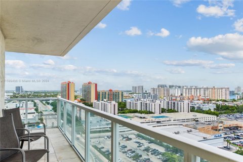 Condo in Sunny Isles Beach, Florida, 2 bedrooms  № 1868415 - photo 20