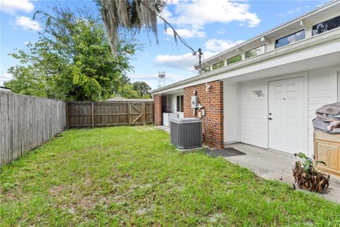 Commercial property in Chiefland, Florida 121.7 sq.m. № 2206727 - photo 26