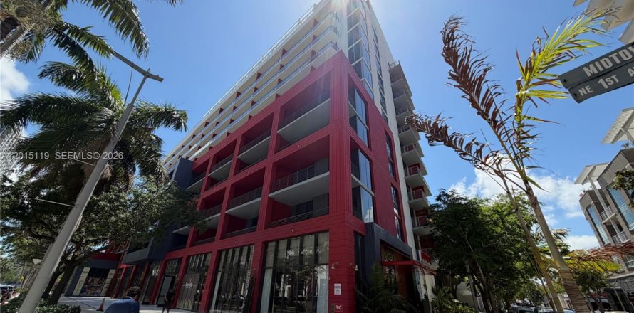 Studio in the Condo in Miami, Florida № 2243206