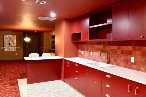 Condo in Miami, Florida № 2243206 - photo 13