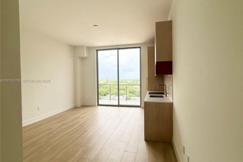 Condo in Miami, Florida № 2243206 - photo 24