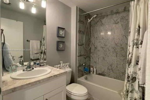 Copropriété à louer à Miami, Floride: 2 chambres, 93.46 m2 № 1804214 - photo 23