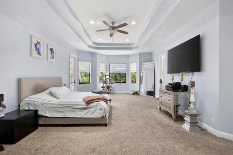 House in Wellington, Florida 6 bedrooms, 391.12 sq.m. № 2253027 - photo 30