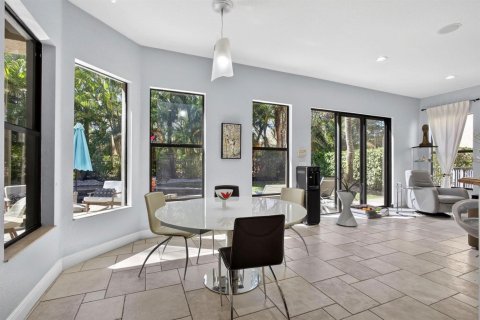 House in Wellington, Florida 6 bedrooms, 391.12 sq.m. № 2253027 - photo 23