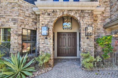 House in Wellington, Florida 6 bedrooms, 391.12 sq.m. № 2253027 - photo 7