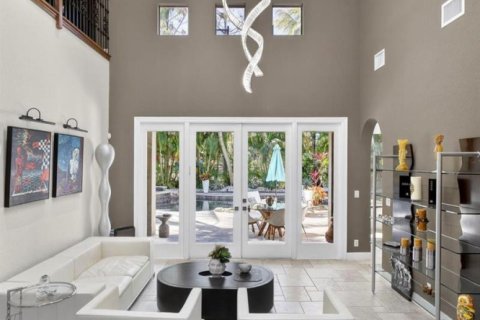 House in Wellington, Florida 6 bedrooms, 391.12 sq.m. № 2253027 - photo 10