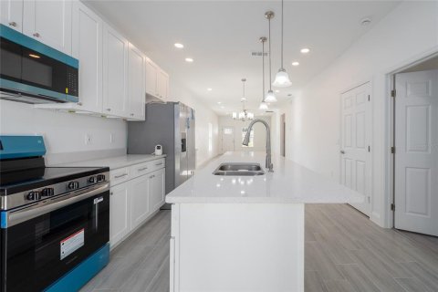 House in Orlando, Florida 3 bedrooms, 158.4 sq.m. № 1855758 - photo 14