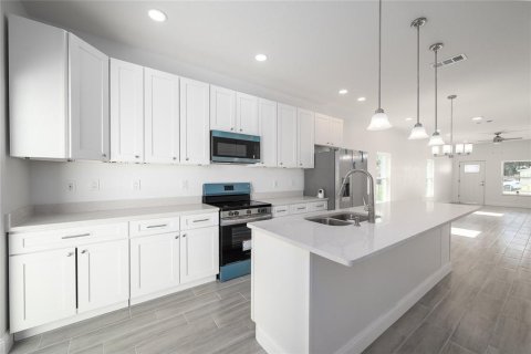 House in Orlando, Florida 3 bedrooms, 158.4 sq.m. № 1855758 - photo 13