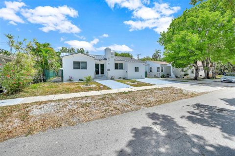 Купить виллу или дом в Майами, Флорида 3 спальни, 131.74м2, № 2030845 - фото 5