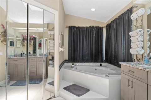 Villa ou maison à vendre à Spring Hill, Floride: 4 chambres, 246.56 m2 № 1273406 - photo 24