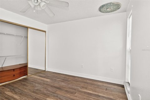 House in New Port Richey, Florida 2 bedrooms, 74.88 sq.m. № 2157892 - photo 22