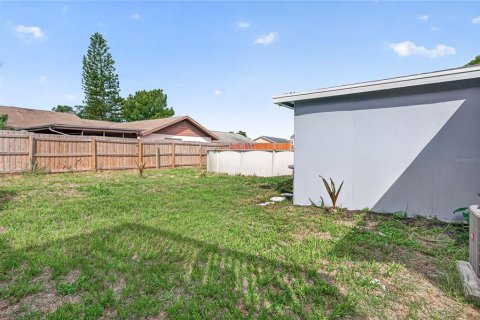 House in New Port Richey, Florida 2 bedrooms, 74.88 sq.m. № 2157892 - photo 26