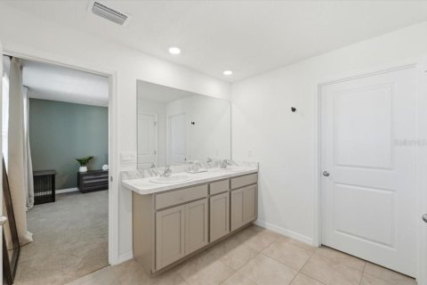 House in Plant City, Florida 4 bedrooms, 226.22 sq.m. № 2096570 - photo 25