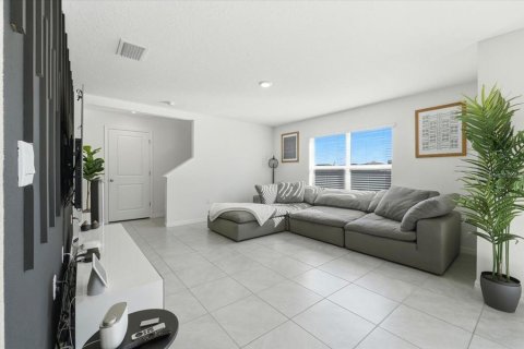 House in Plant City, Florida 4 bedrooms, 226.22 sq.m. № 2096570 - photo 14
