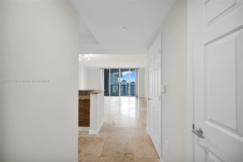 Condo in Fort Lauderdale, Florida, 1 bedroom  № 1693420 - photo 11
