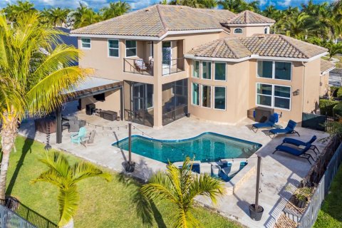 House in Miramar, Florida 5 bedrooms, 349.87 sq.m. № 2186155 - photo 5