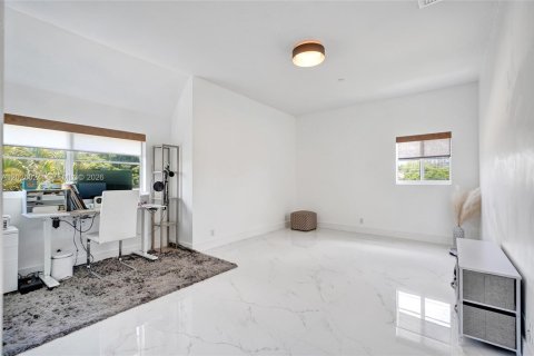Touwnhouse à vendre à Fort Lauderdale, Floride: 3 chambres, 253.81 m2 № 2351417 - photo 19
