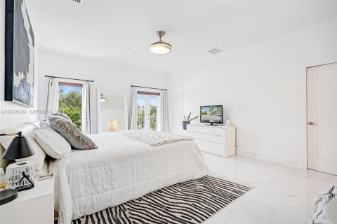 Touwnhouse à vendre à Fort Lauderdale, Floride: 3 chambres, 253.81 m2 № 2351417 - photo 15