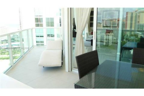 Condo in Sunny Isles Beach, Florida, 3 bedrooms № 2089073 - photo 5