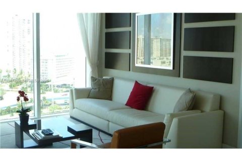 Condo in Sunny Isles Beach, Florida, 3 bedrooms № 2089073 - photo 3