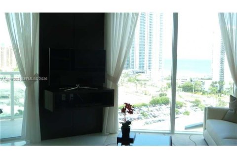 Condo in Sunny Isles Beach, Florida, 3 bedrooms № 2089073 - photo 2