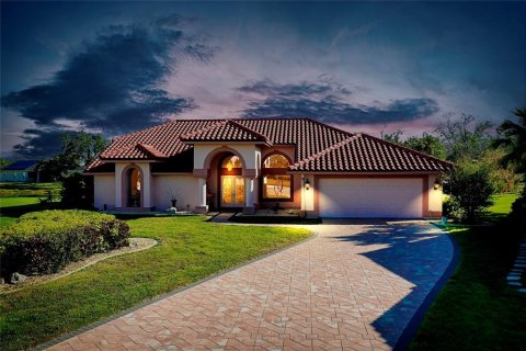 House in Venice, Florida 4 bedrooms, 258.36 sq.m. № 1580918 - photo 1
