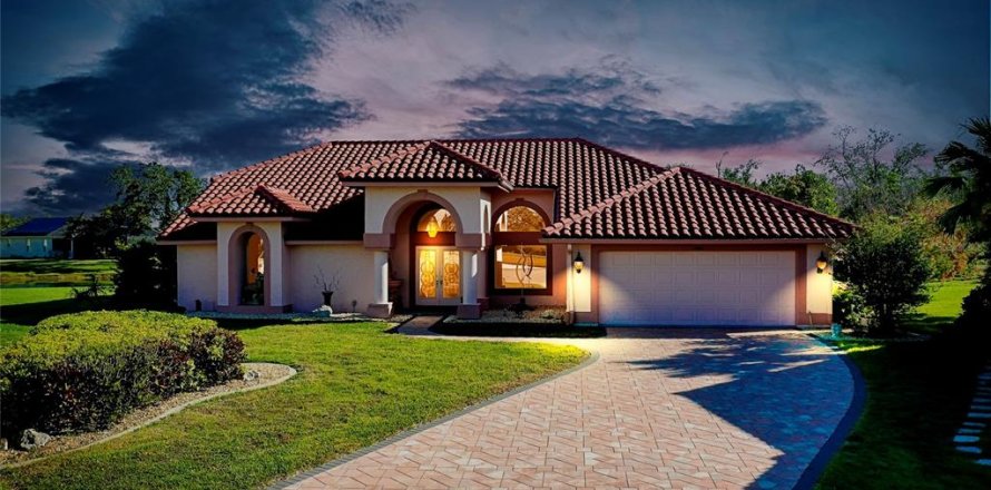 House in Venice, Florida 4 bedrooms, 258.36 sq.m. № 1580918