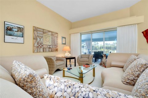 House in Venice, Florida 4 bedrooms, 258.36 sq.m. № 1580918 - photo 13