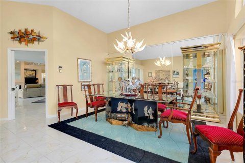 House in Venice, Florida 4 bedrooms, 258.36 sq.m. № 1580918 - photo 7
