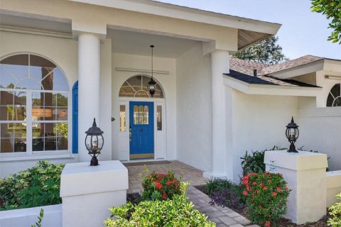 House in Sarasota, Florida 3 bedrooms, 221.01 sq.m. № 2403691 - photo 3