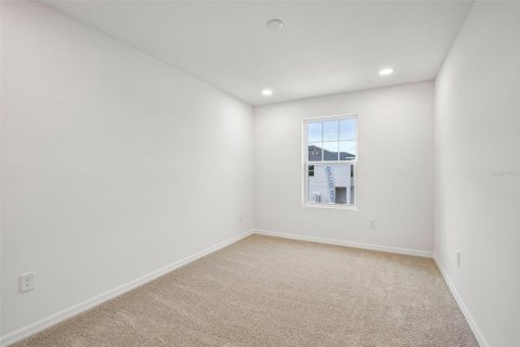 Townhouse in Zephyrhills, Florida 3 bedrooms, 146.14 sq.m. № 2231465 - photo 26