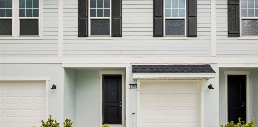 Townhouse in Zephyrhills, Florida 3 bedrooms, 146.14 sq.m. № 2231465