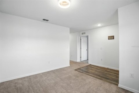 House in Poinciana, Florida 4 bedrooms, 172.89 sq.m. № 1873706 - photo 27