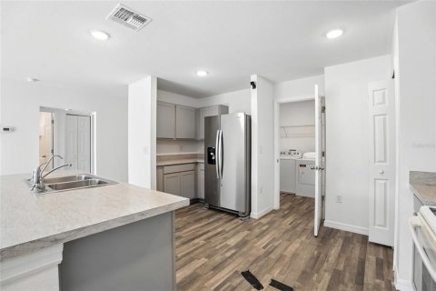 House in Poinciana, Florida 4 bedrooms, 172.89 sq.m. № 1873706 - photo 8