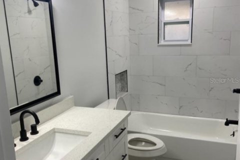 Villa ou maison à louer à Tampa, Floride: 4 chambres, 144.56 m2 № 2303145 - photo 14