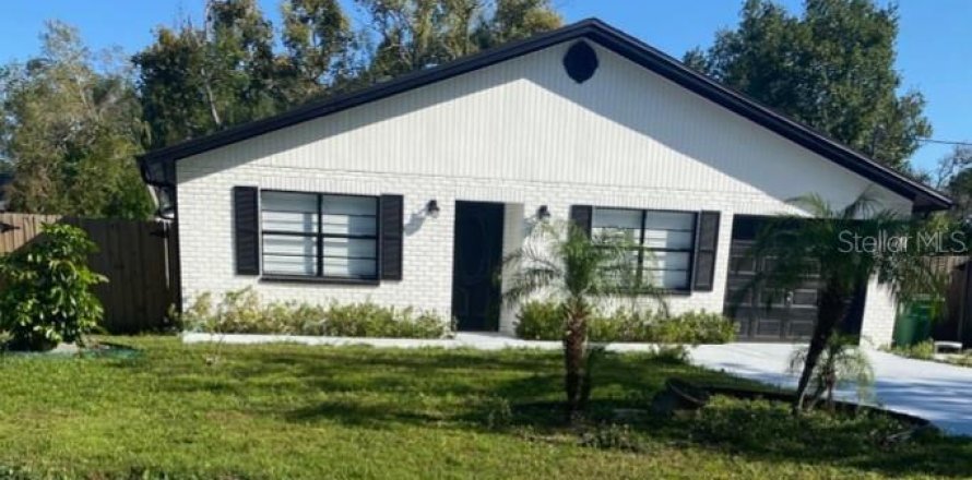 Villa ou maison à Tampa, Floride 4 chambres, 144.56 m2 № 2303145