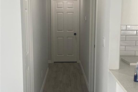 Villa ou maison à louer à Tampa, Floride: 4 chambres, 144.56 m2 № 2303145 - photo 7