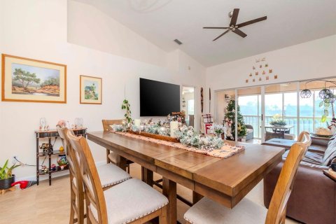 Condominio en venta en Bradenton, Florida, 2 dormitorios, 110.83 m2 № 1554089 - foto 11