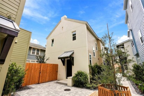 Villa ou maison à Saint Petersburg, Floride 2 chambres, 122.63 m2 № 2402966