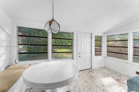 Casa en venta en Lake Worth, Florida, 3 dormitorios, 94.85 m2 № 1956660 - foto 9