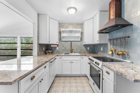 Casa en venta en Lake Worth, Florida, 3 dormitorios, 94.85 m2 № 1956660 - foto 4