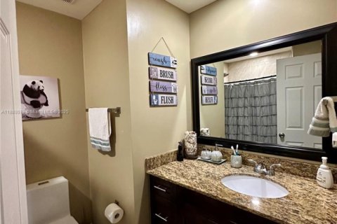 Villa ou maison à vendre à Homestead, Floride: 5 chambres, 198.44 m2 № 1942066 - photo 12