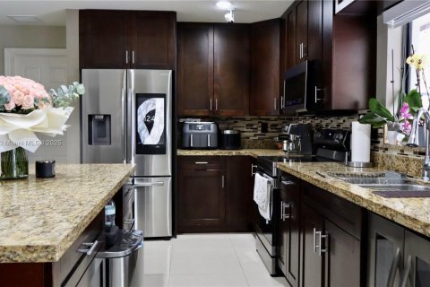 Villa ou maison à vendre à Homestead, Floride: 5 chambres, 198.44 m2 № 1942066 - photo 26