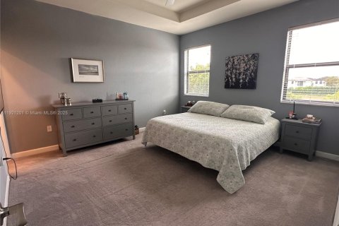 Townhouse in Hialeah, Florida 4 bedrooms, 177.26 sq.m. № 1976326 - photo 19