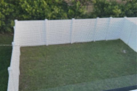 Townhouse in Hialeah, Florida 4 bedrooms, 177.26 sq.m. № 1976326 - photo 18