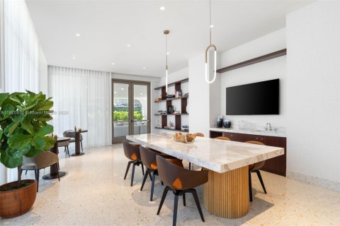 Condominio en venta en Miami, Florida, 2 dormitorios, 113.62 m2 № 2019007 - foto 29